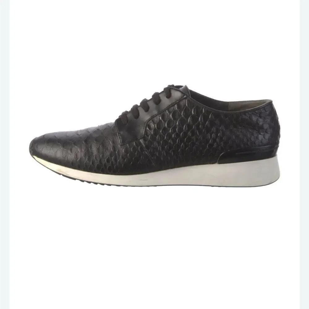Vince RAYNOR Black Leather Reptile Croc Embossed Lace Up Sneakers